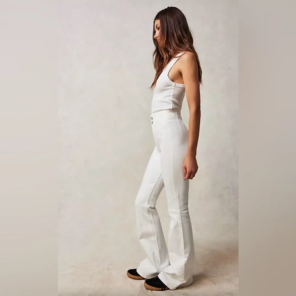 Free people Jayde Women's White High-Waisted Flare‎ Jeans